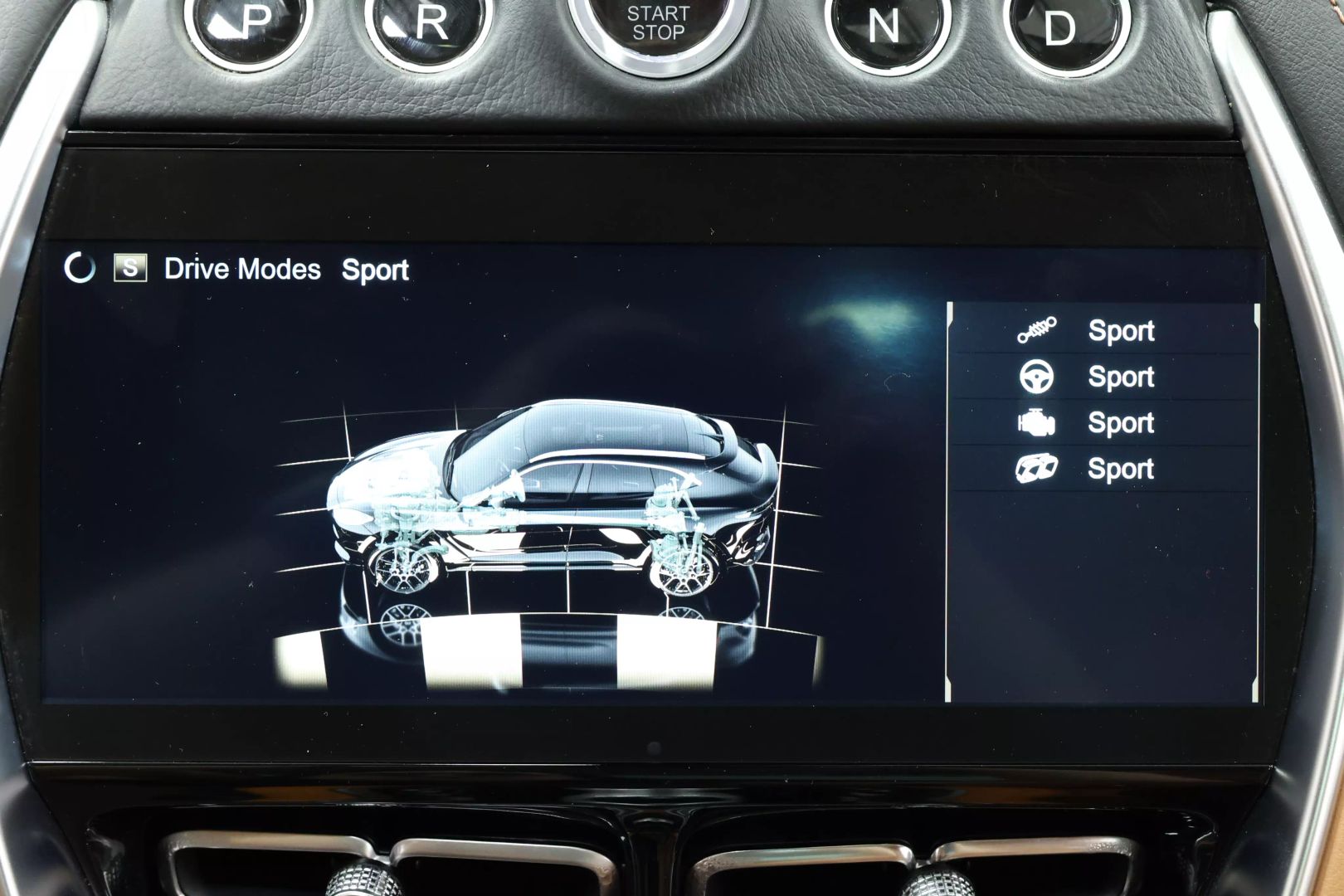 2021 Aston Martin Dbx - Image 42