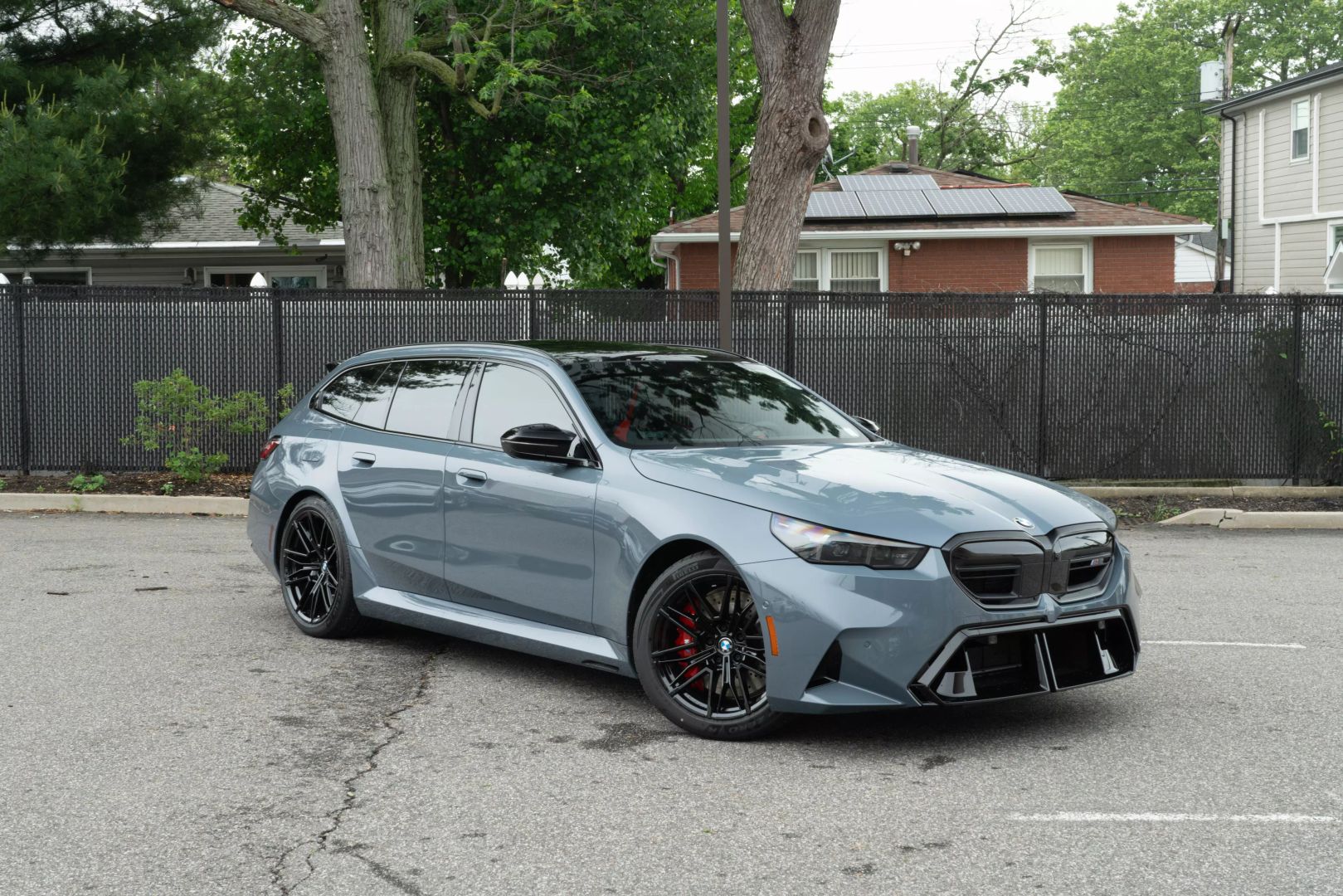 2025 Bmw M5 - Image 2