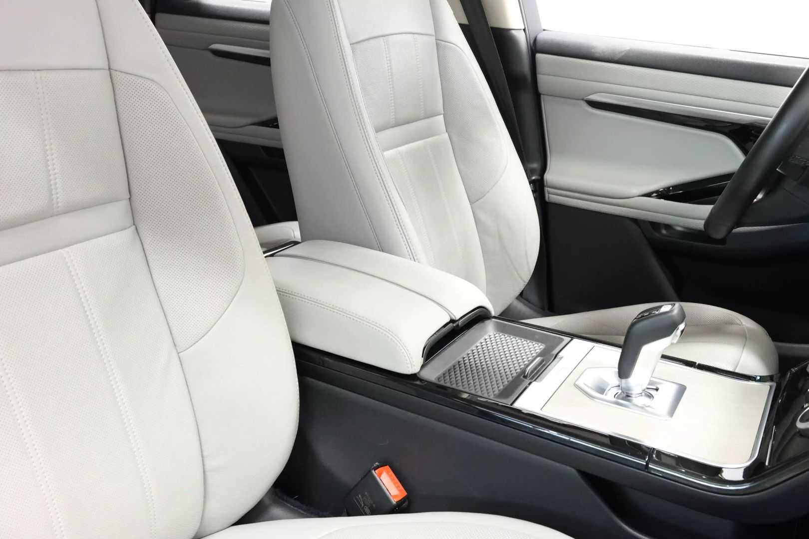 2020 Land Rover Range Rover Evoque - Image 90