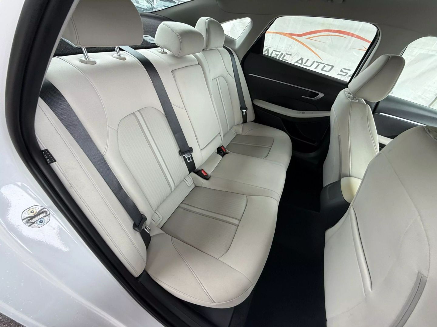 2025 Hyundai Sonata - Image 23