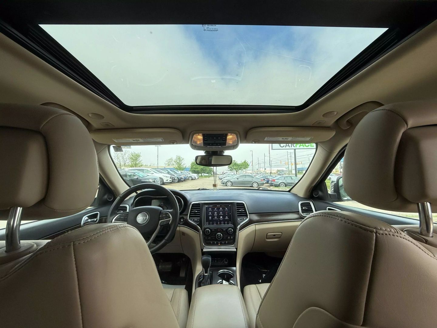 2018 Jeep Grand Cherokee - Image 28