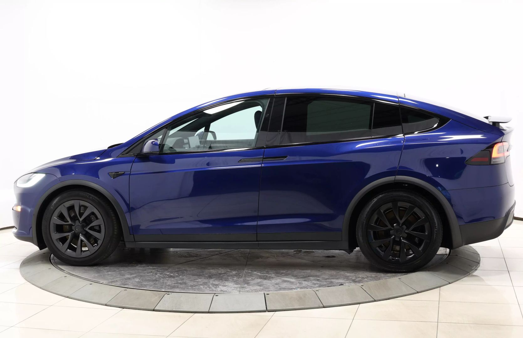 2022 Tesla Model X - Image 6