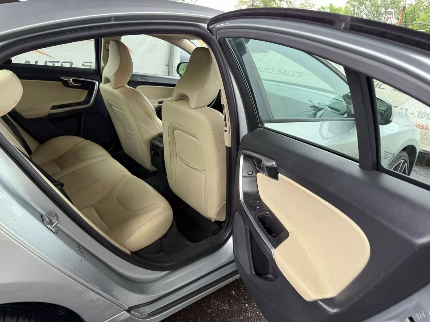 2018 Volvo S60 - Image 21
