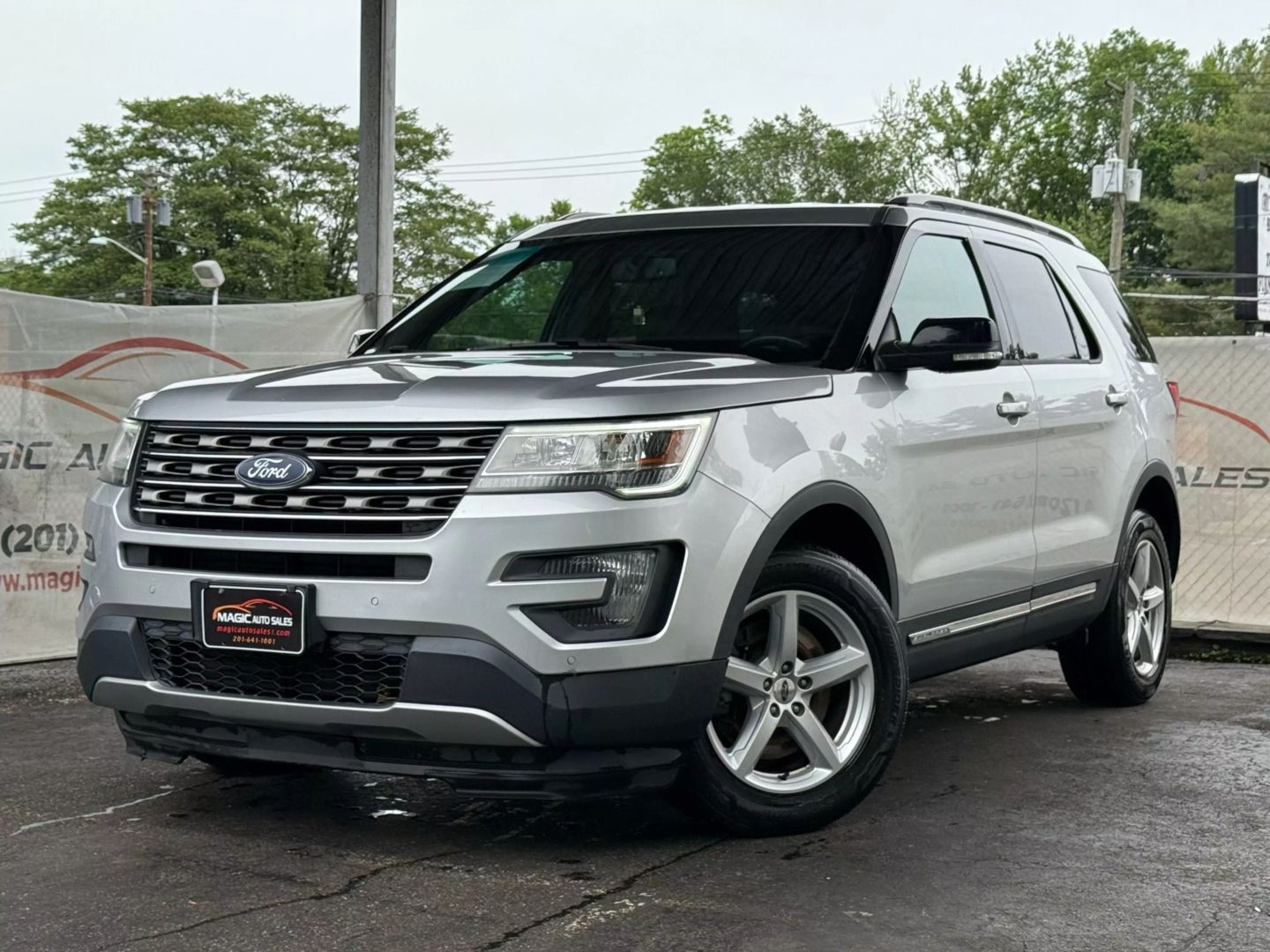 2016 Ford Explorer - Image 1