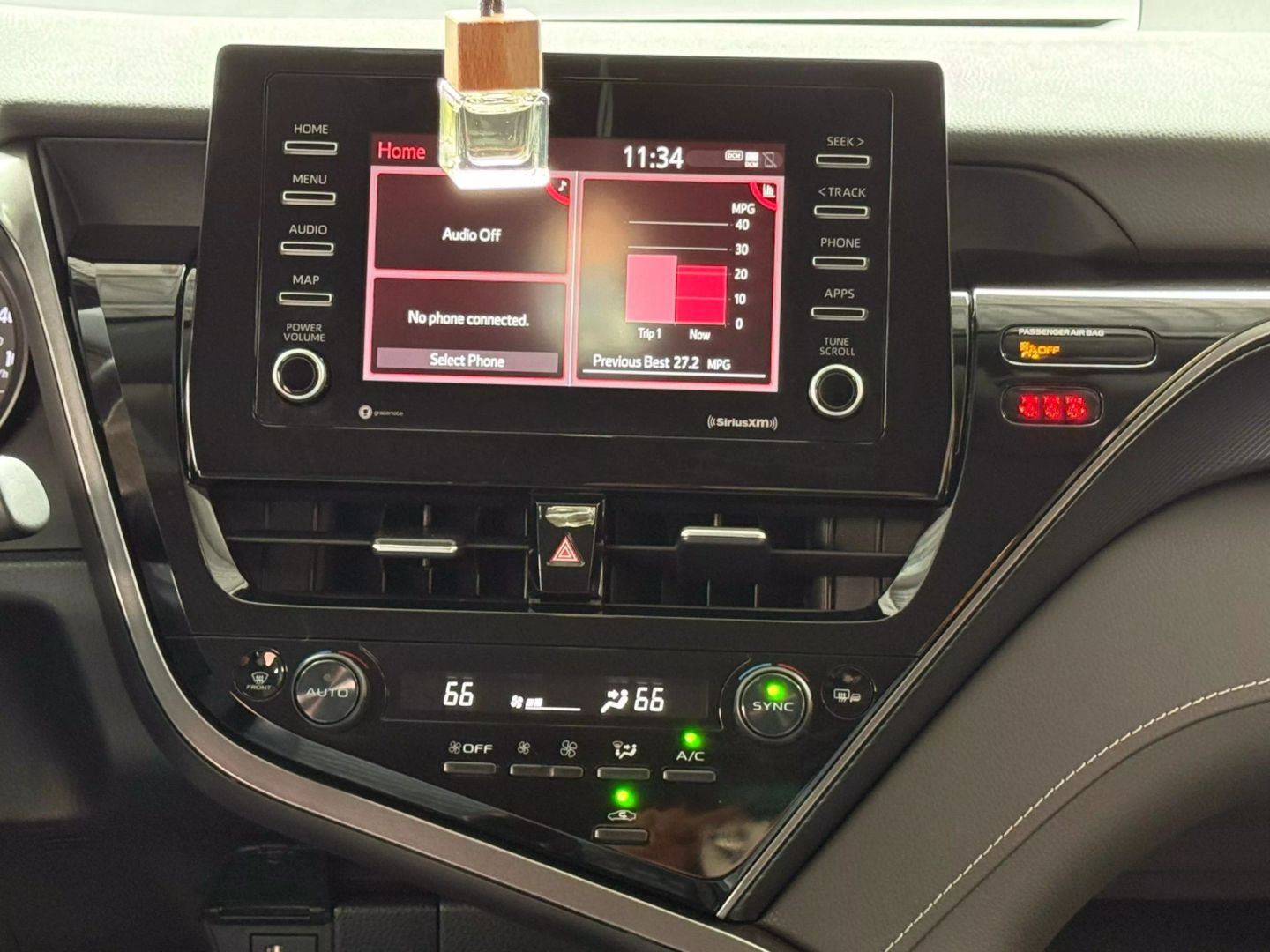 2022 Toyota Camry - Image 28