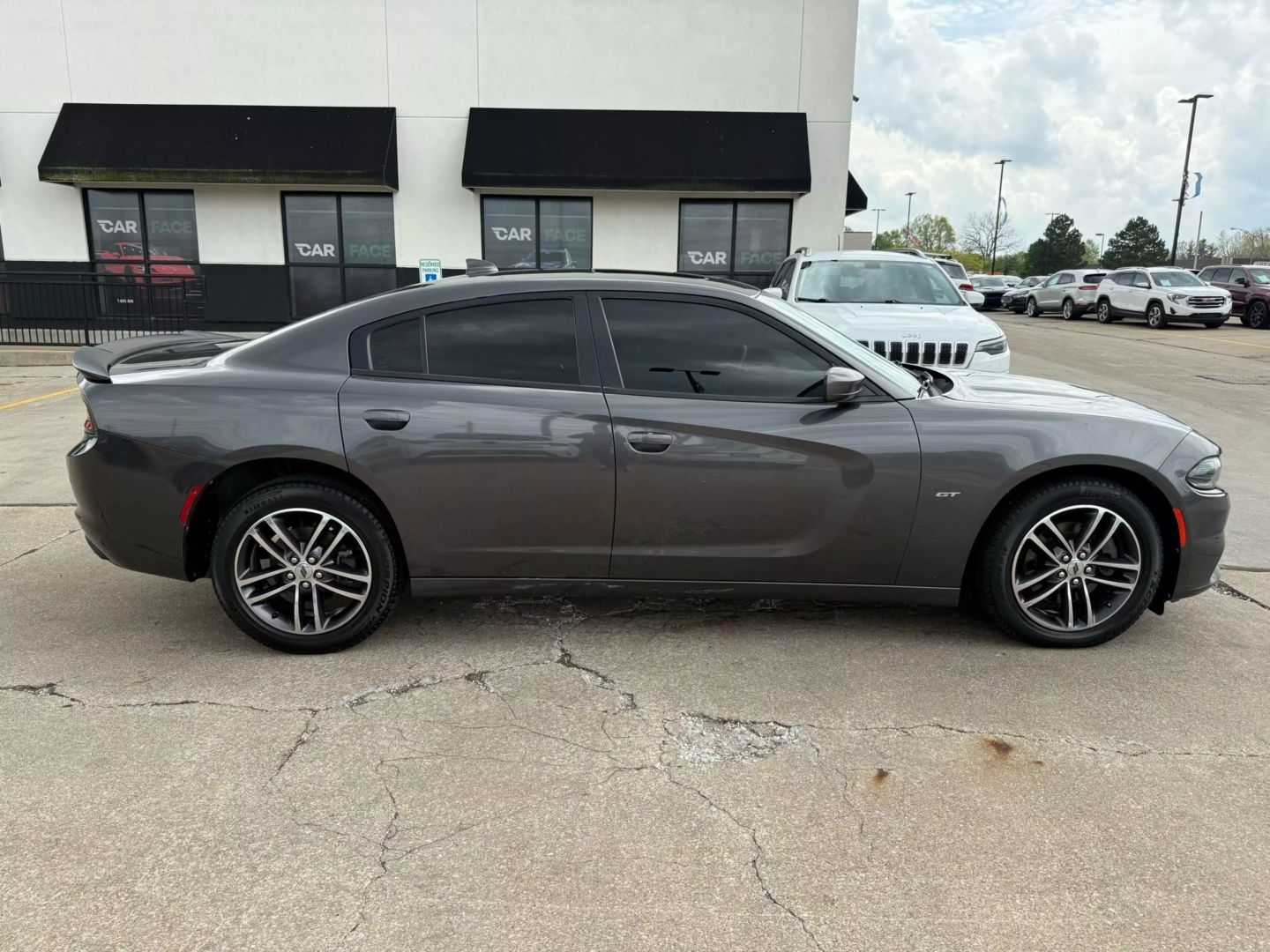 2018 Dodge Charger - Image 15