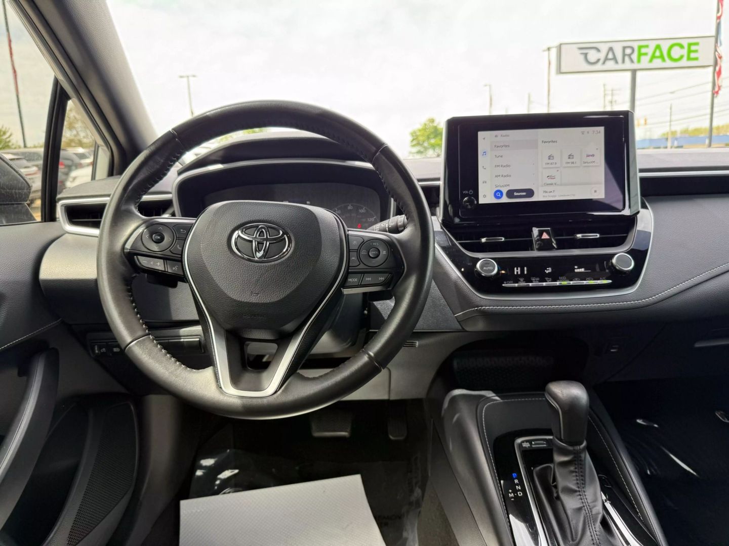 2024 Toyota Corolla Hatchback - Image 25