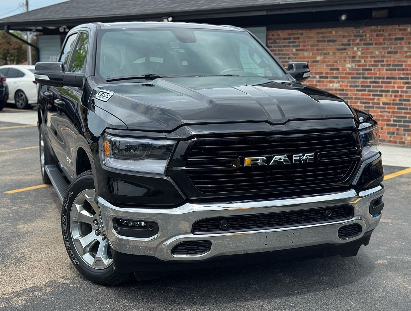 2022 Ram 1500 Crew Cab - Image 3