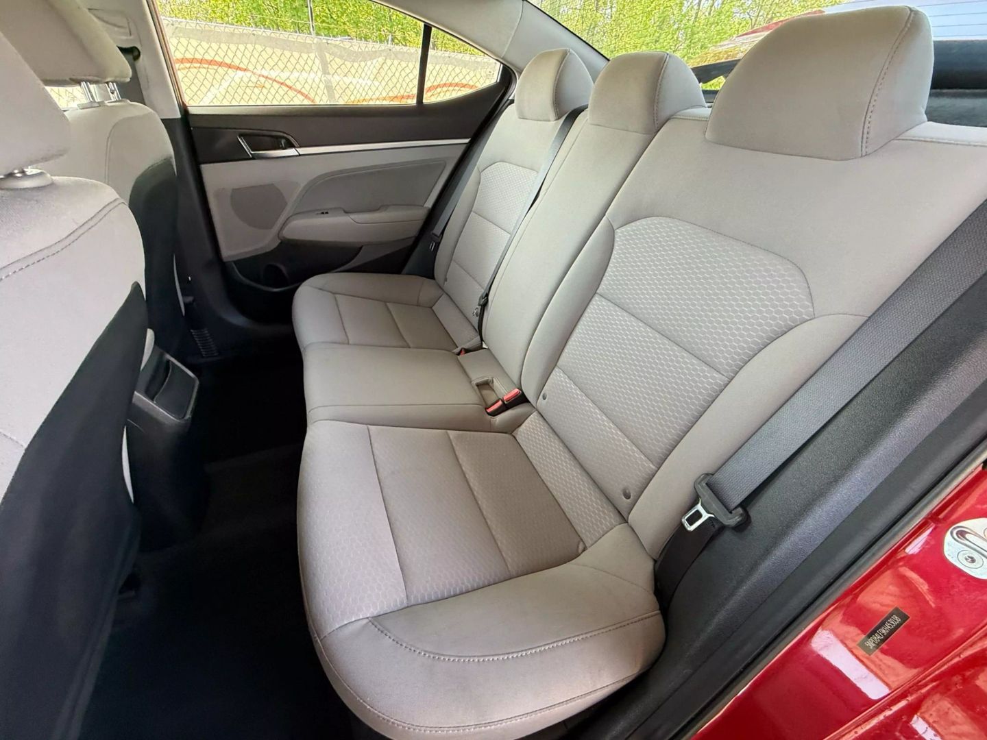 2019 Hyundai Elantra - Image 19