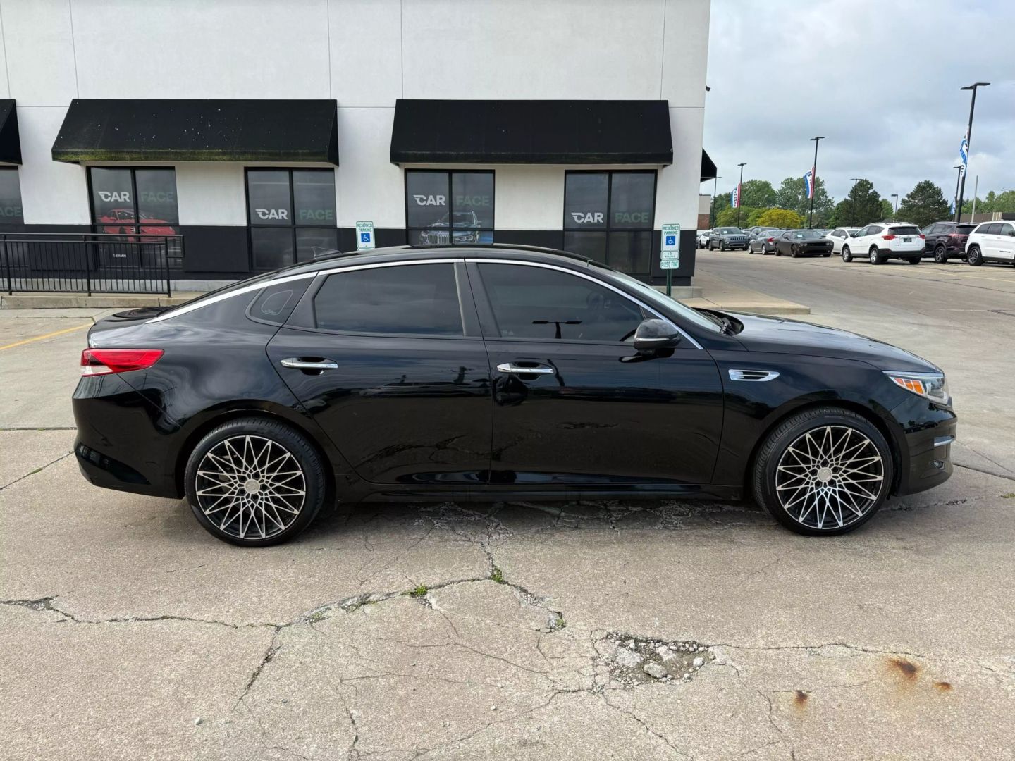2016 Kia Optima - Image 15