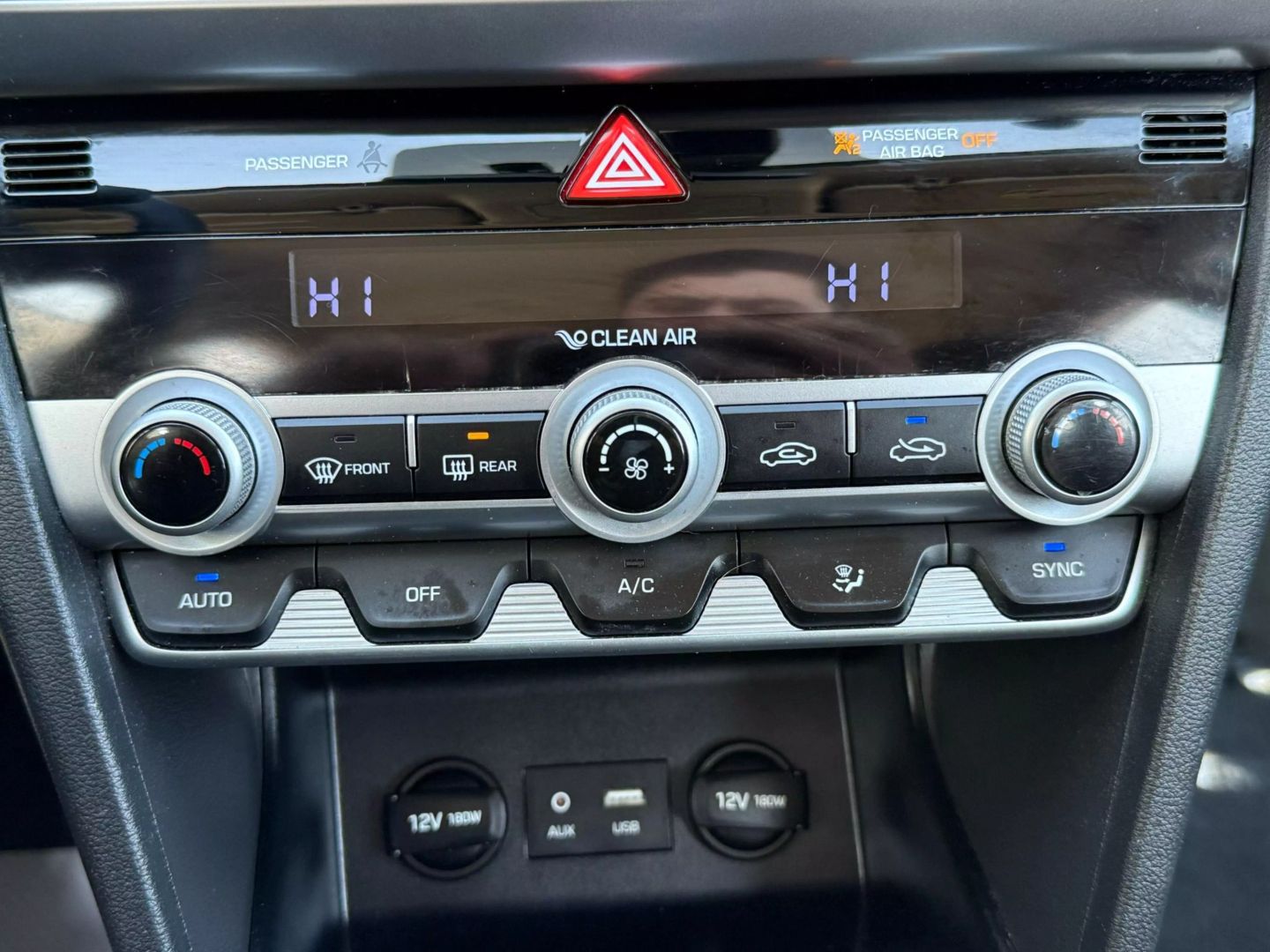 2020 Hyundai Elantra - Image 37