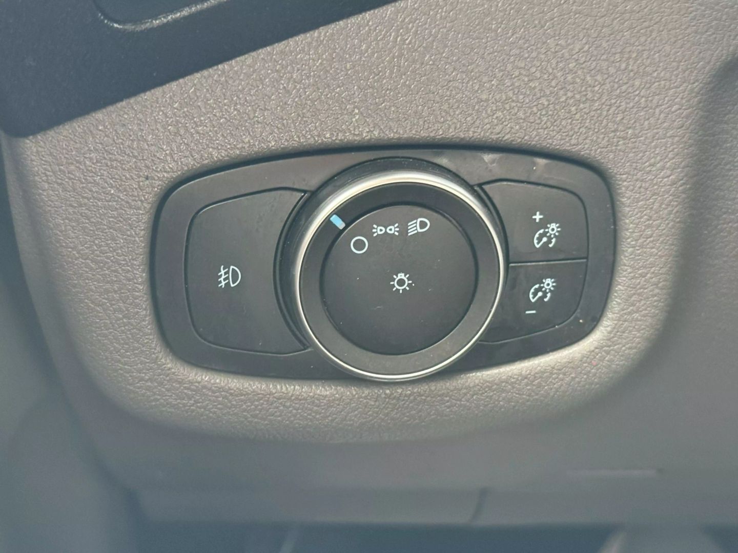 2019 Ford Transit Connect Passenger - Image 42
