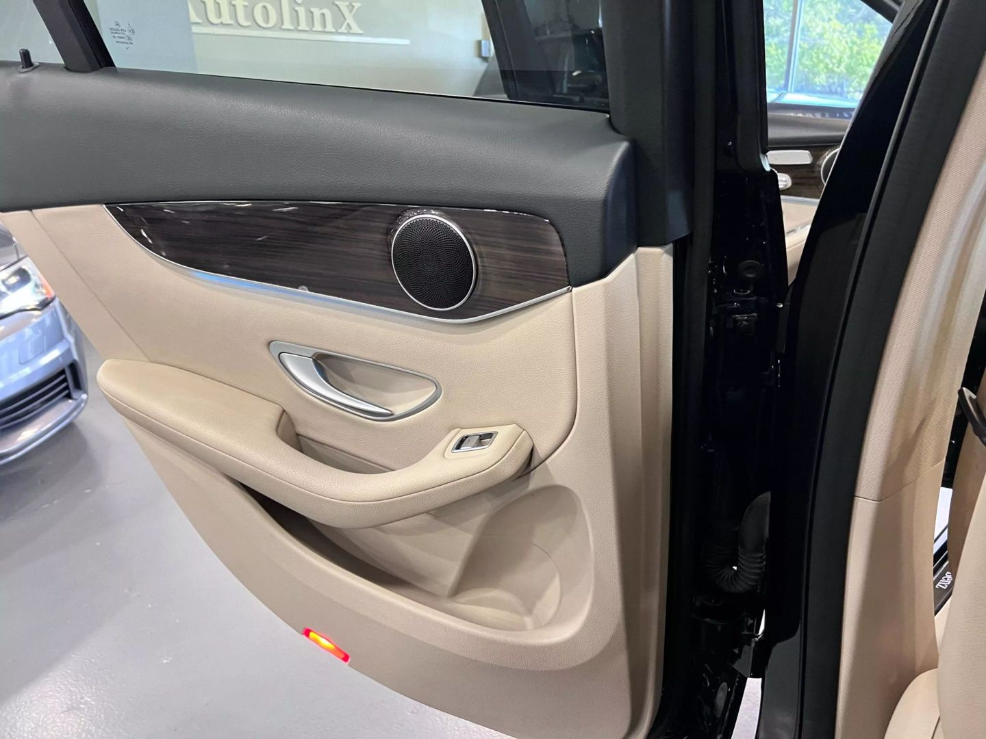 2019 Mercedes-benz Glc Glc 300 Sport Utility 4d - Image 19
