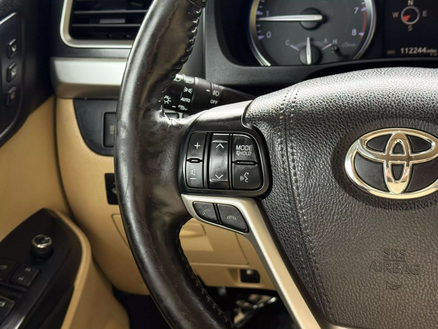 2018 Toyota Highlander - Image 36