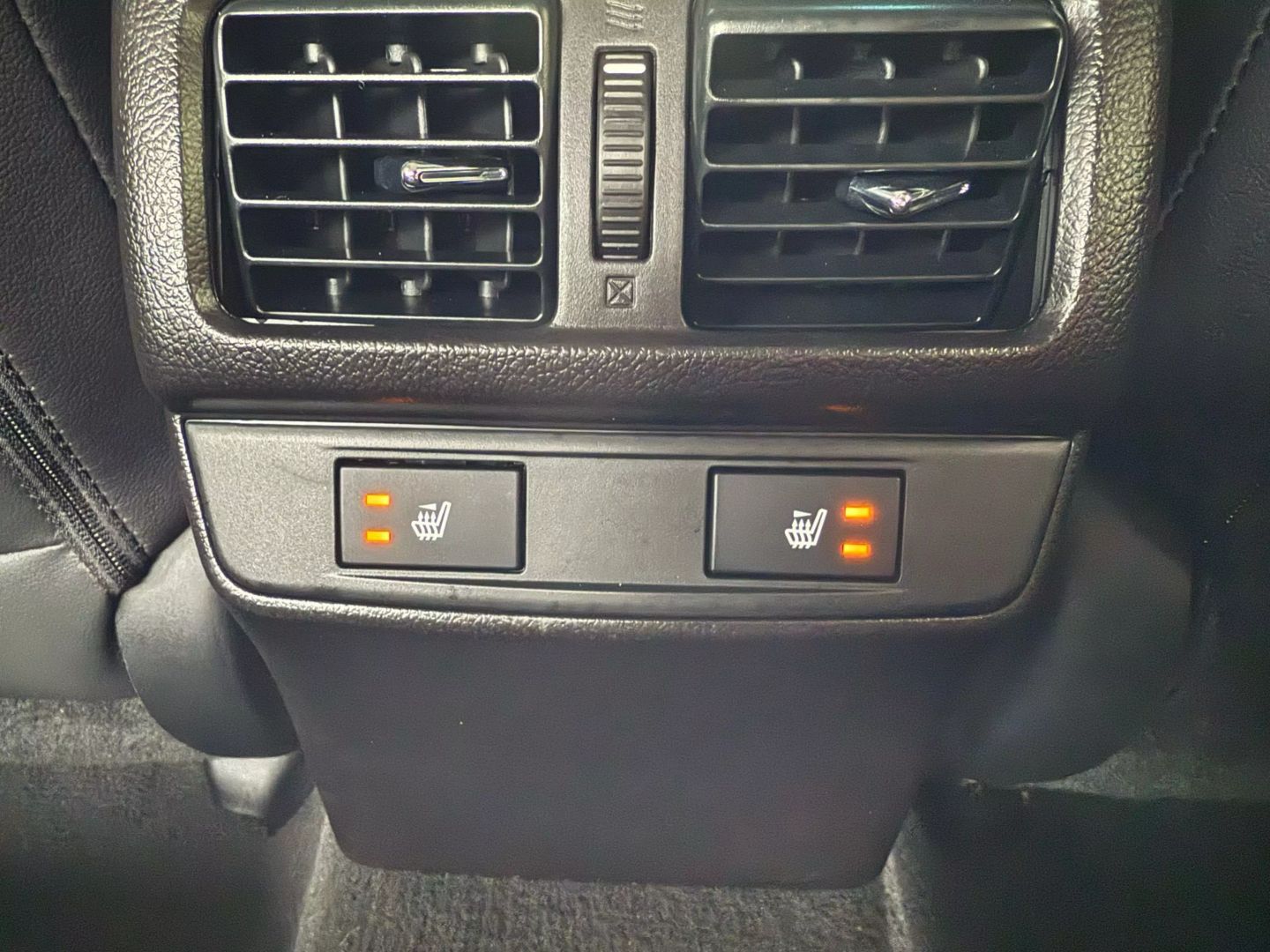 2017 Subaru Legacy - Image 27