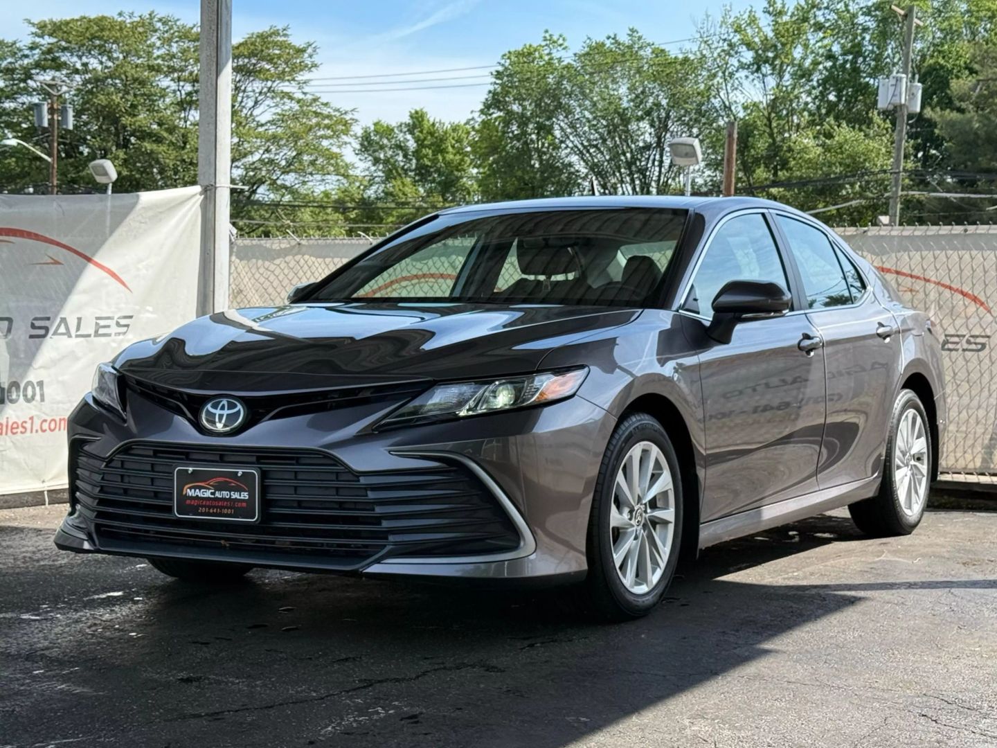 2023 Toyota Camry - Image 3