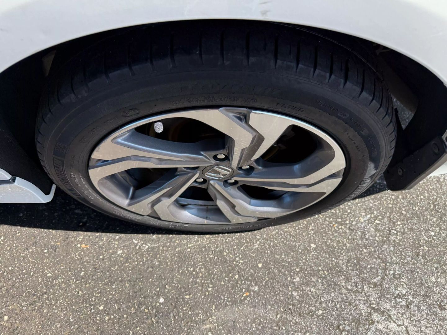 2018 Honda Accord - Image 42