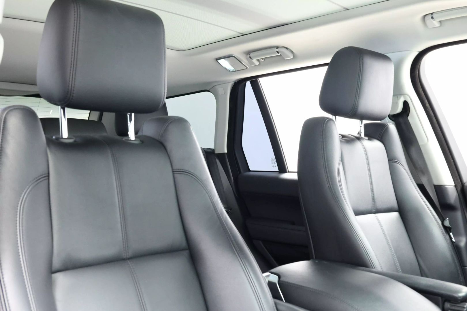 2016 Land Rover Range Rover - Image 106