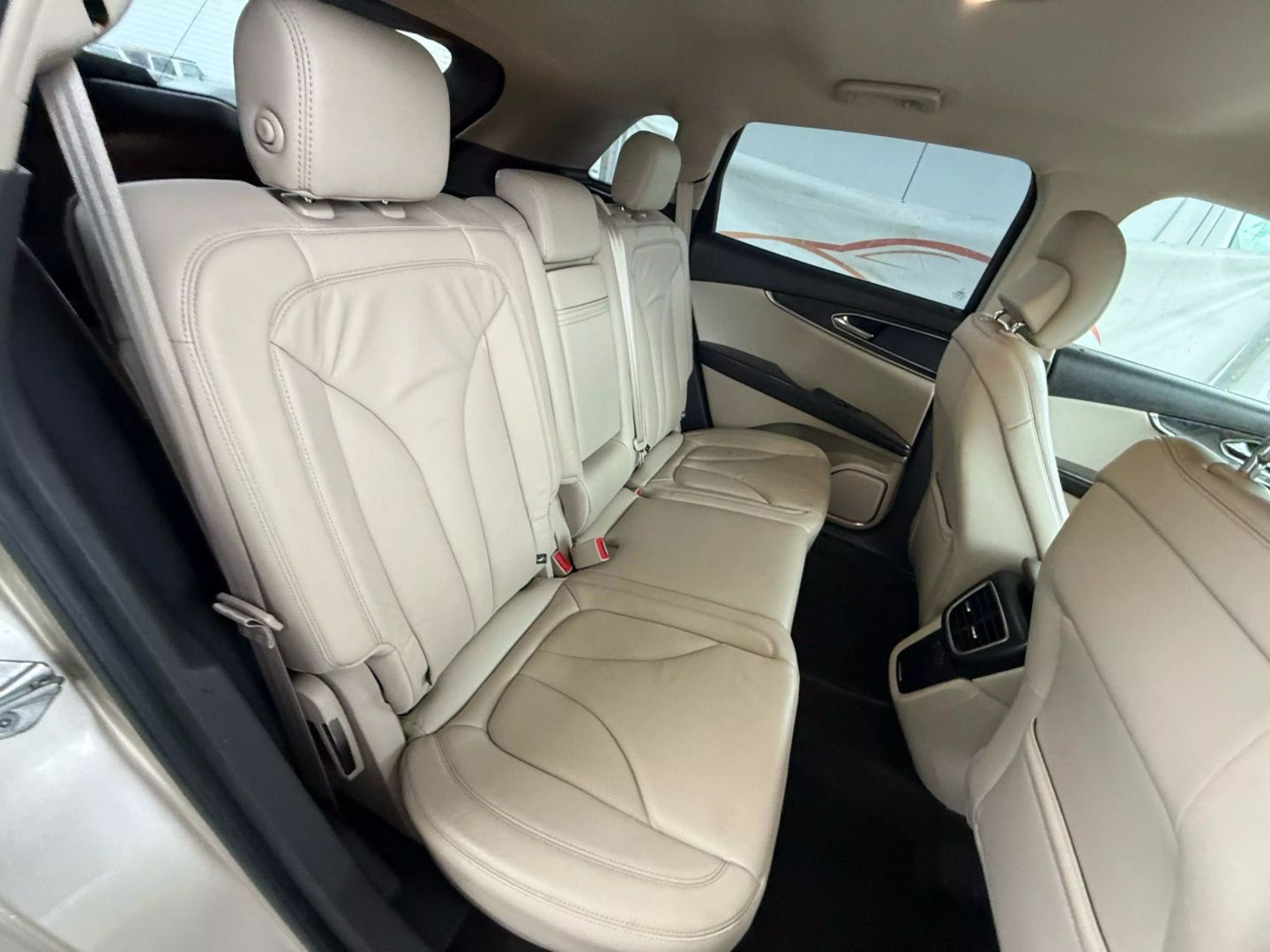 2017 Lincoln Mkx - Image 23