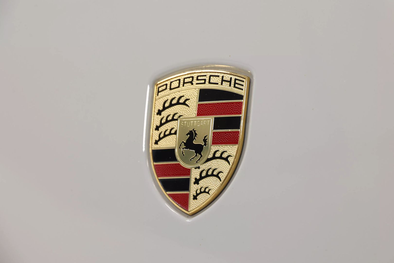 2018 Porsche Panamera - Image 102
