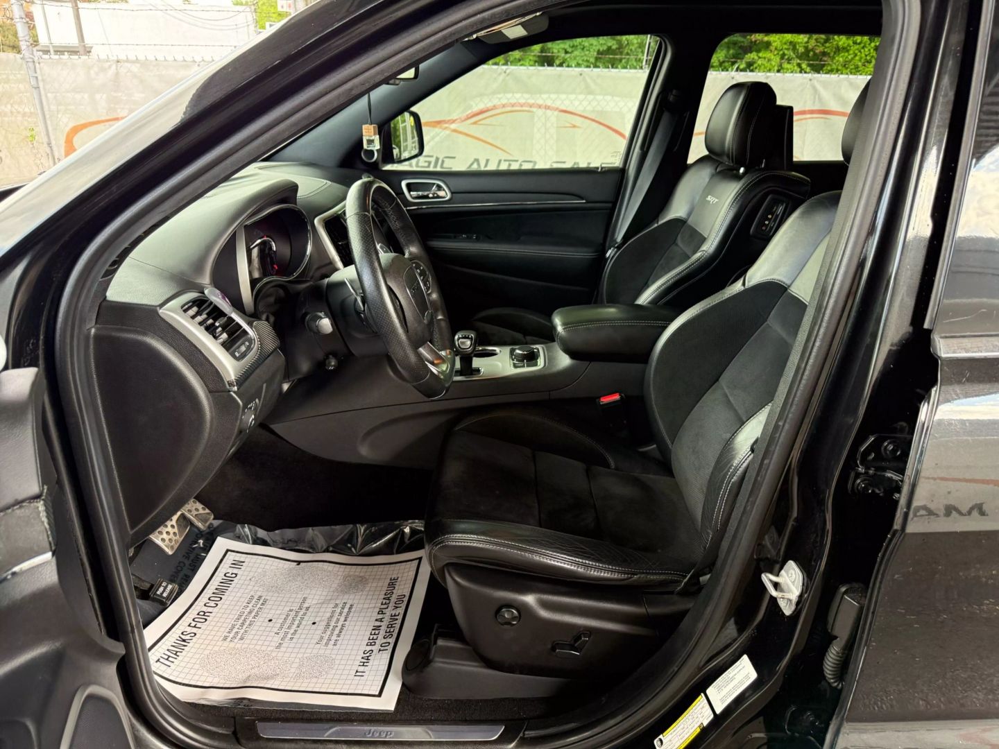 2014 Jeep Grand Cherokee - Image 17