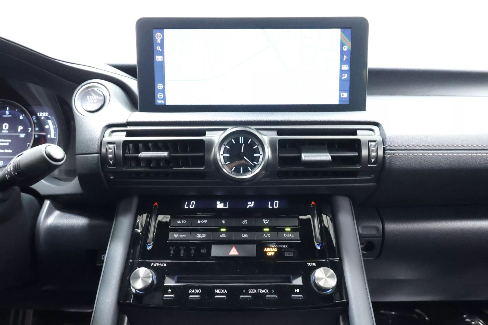 2023 Lexus Is - Image 31