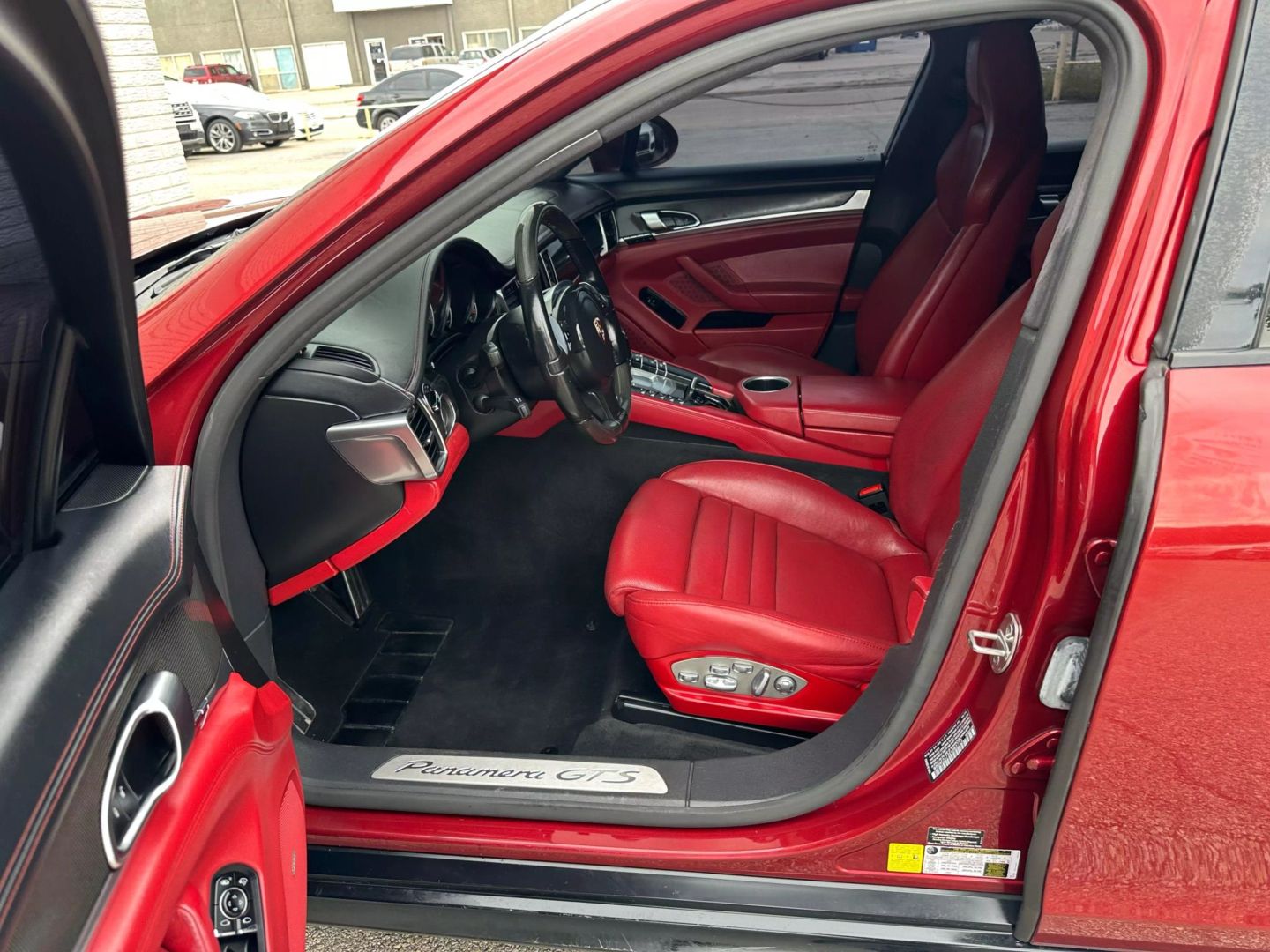 2014 Porsche Panamera - Image 27