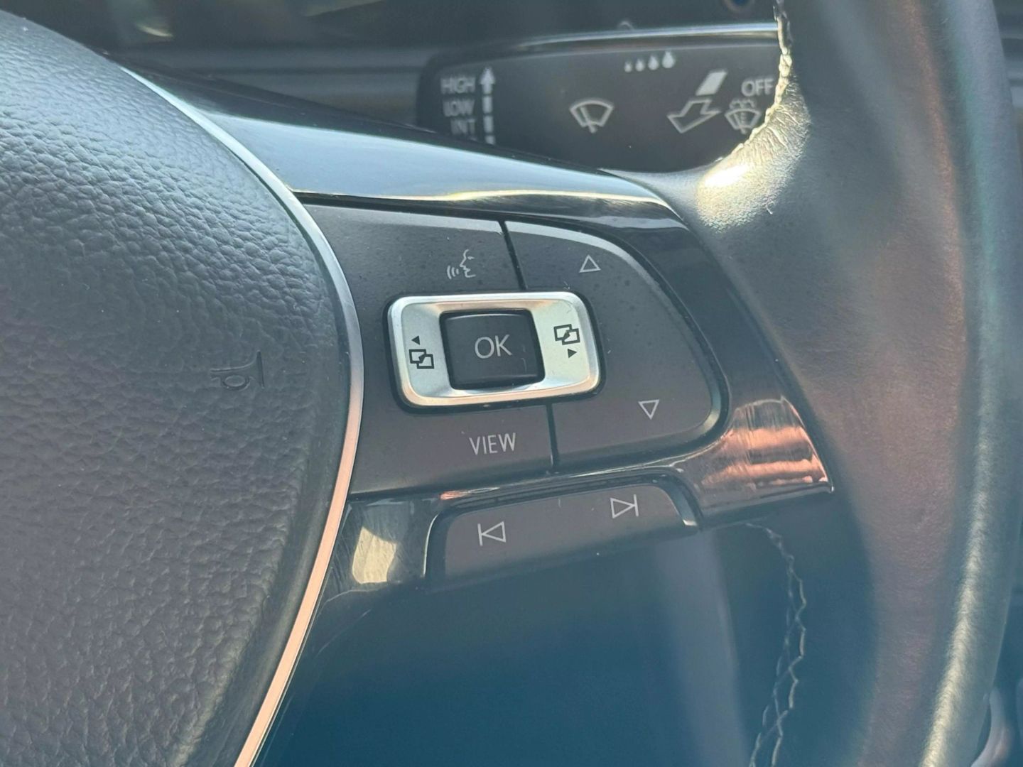 2019 Volkswagen Jetta - Image 29