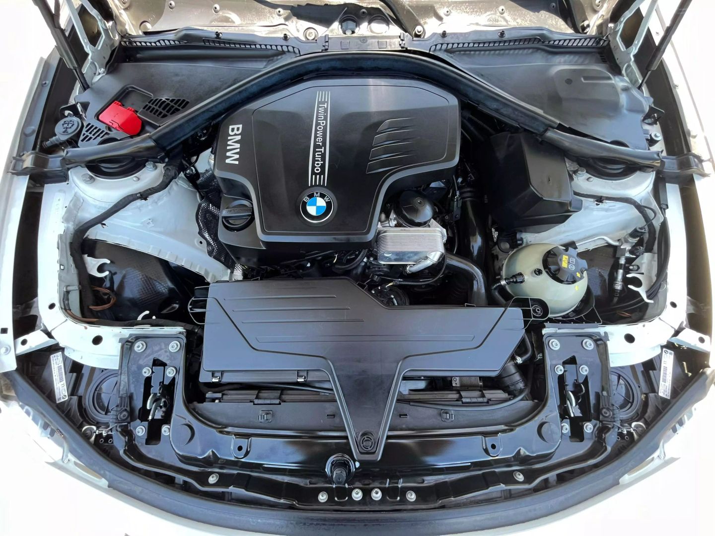 2015 Bmw 3 Series  Vin: Wba3b1c55fk137708 Stock Id: 137708 - Image 26