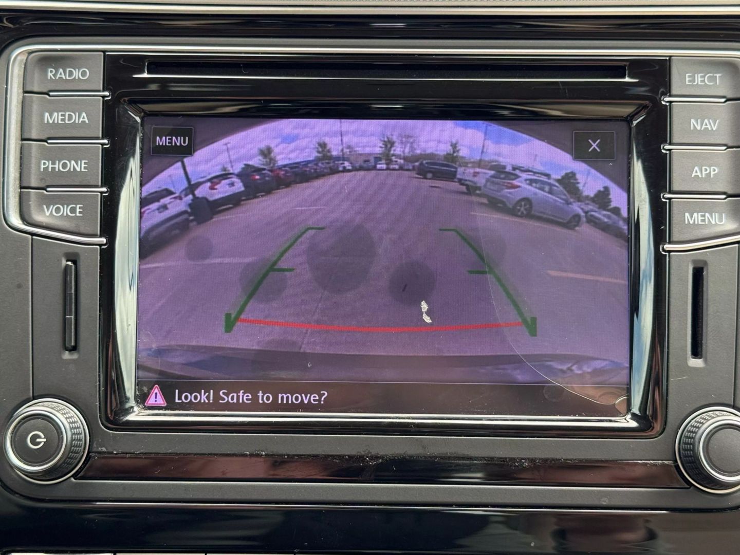 2019 Volkswagen Passat - Image 41