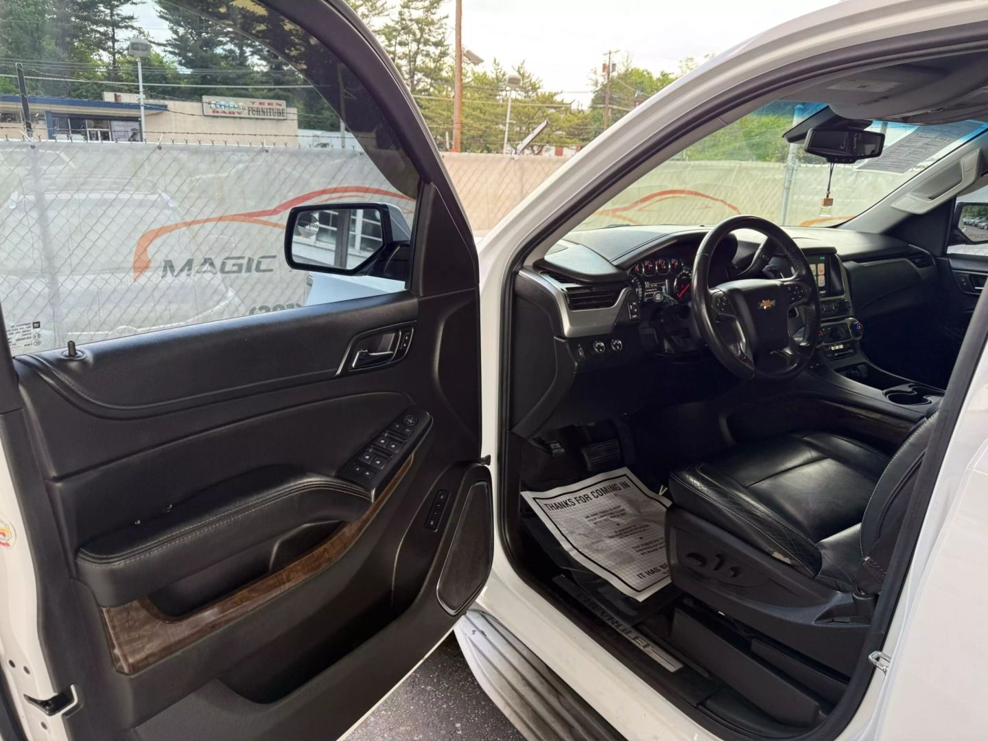 2015 Chevrolet Suburban - Image 14