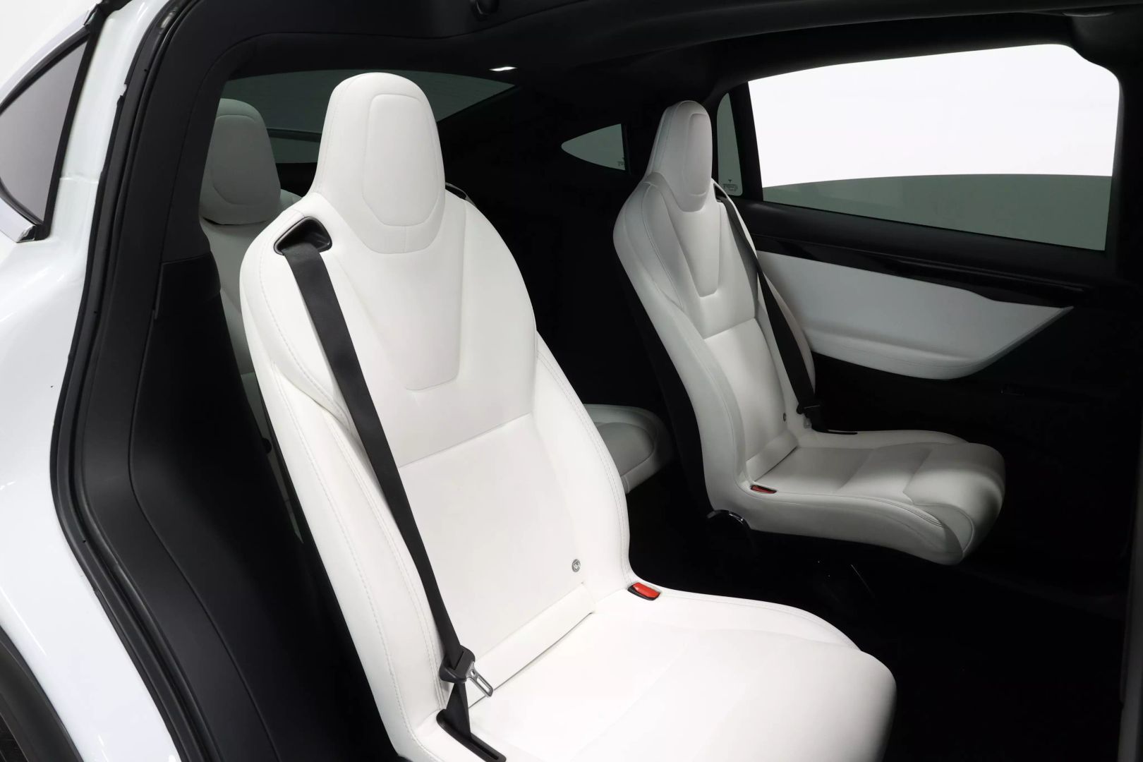 2020 Tesla Model X - Image 94
