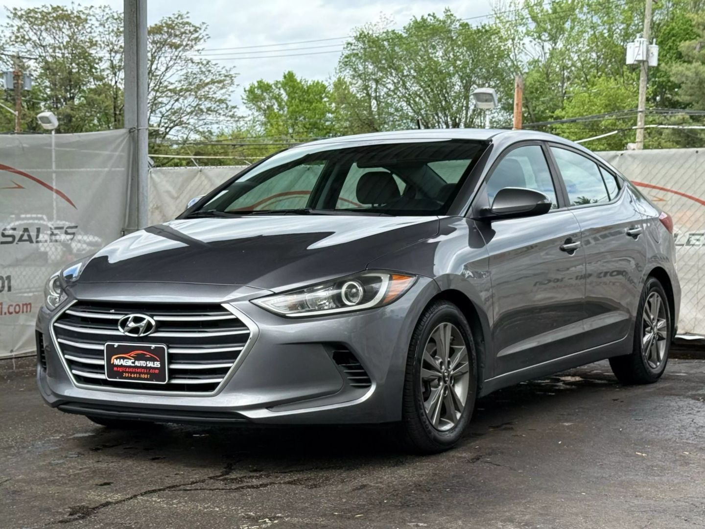 2018 Hyundai Elantra - Image 3