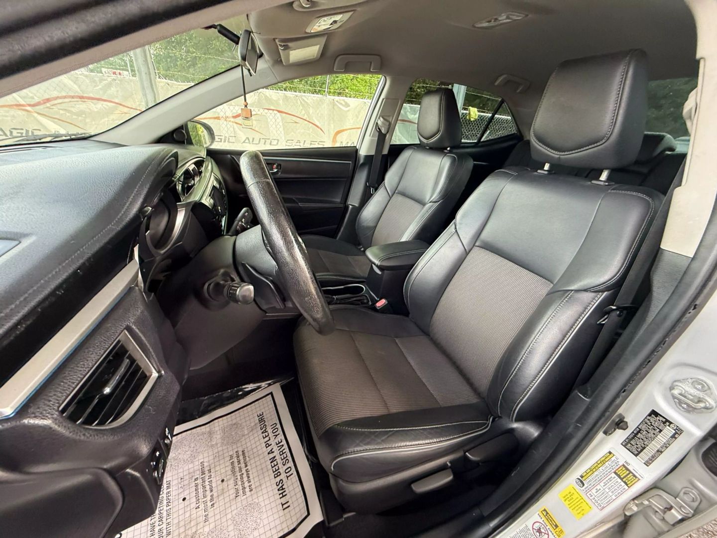 2015 Toyota Corolla - Image 16