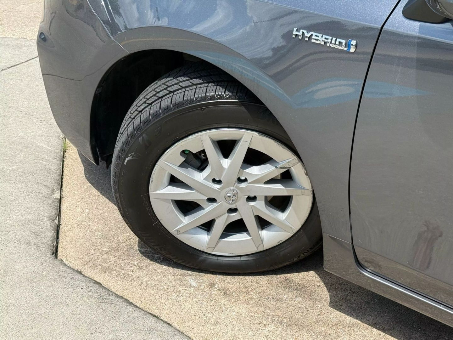 2014 Toyota Prius V - Image 47