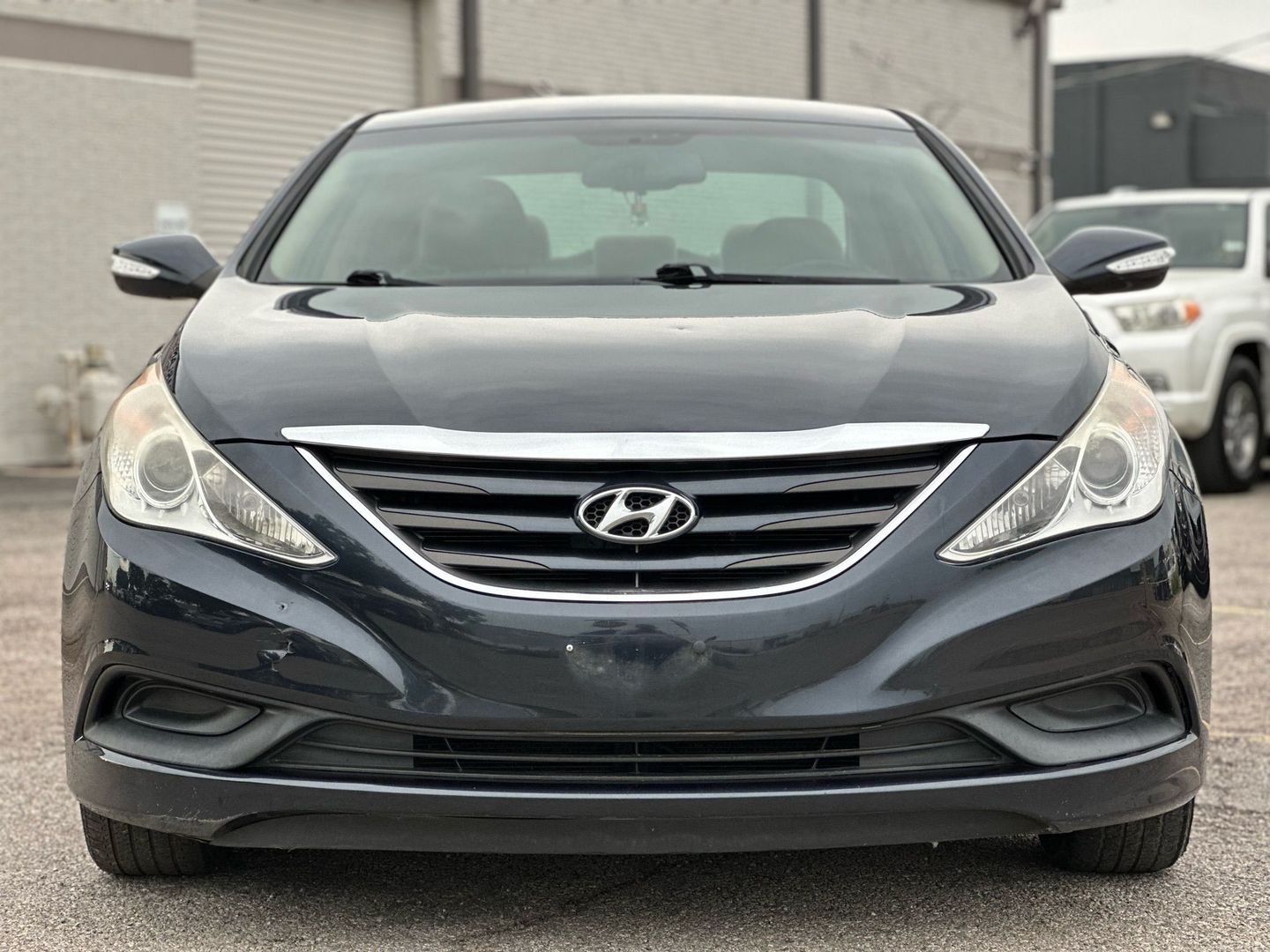 2014 Hyundai Sonata - Image 11