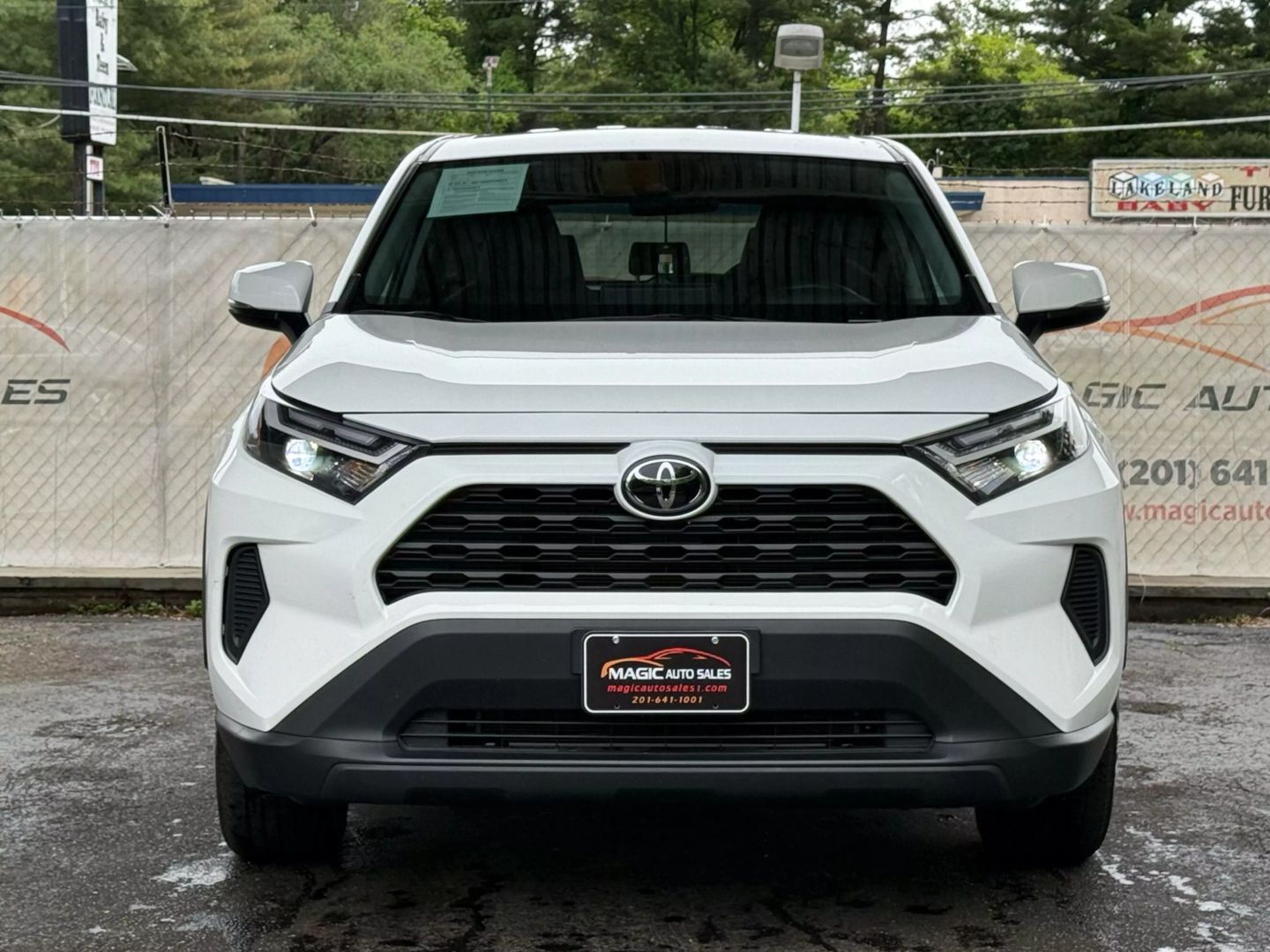 2024 Toyota Rav4 - Image 5