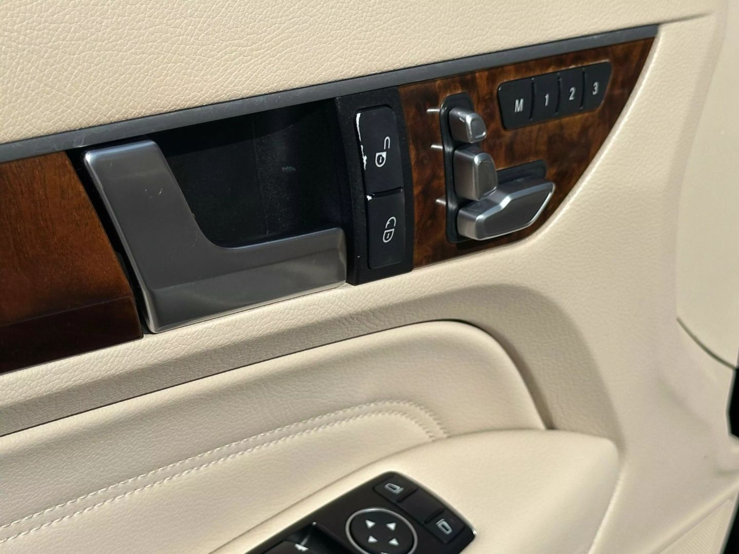 2014 Mercedes-benz E-class - Image 32