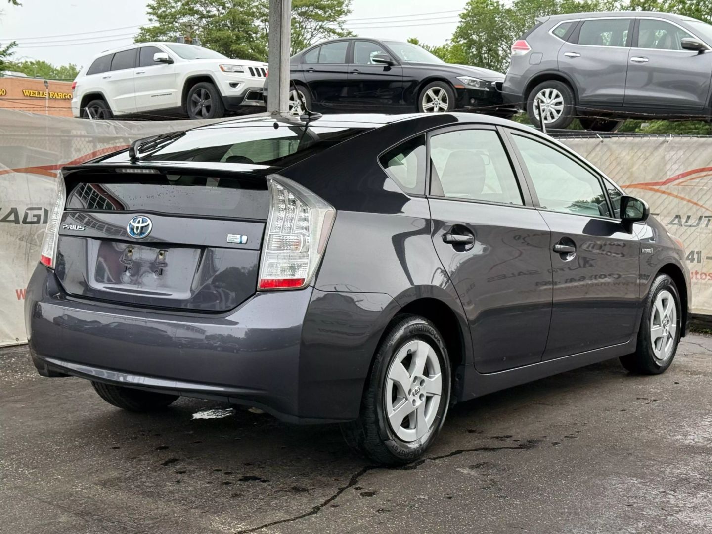 2010 Toyota Prius - Image 11