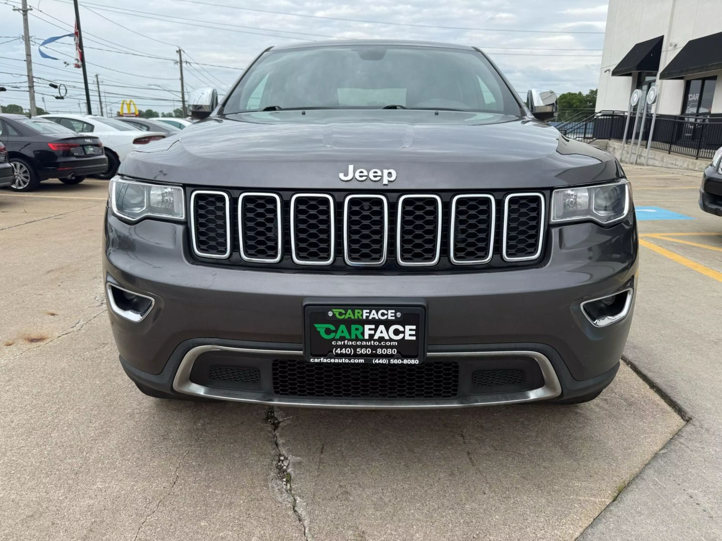 2018 Jeep Grand Cherokee - Image 3