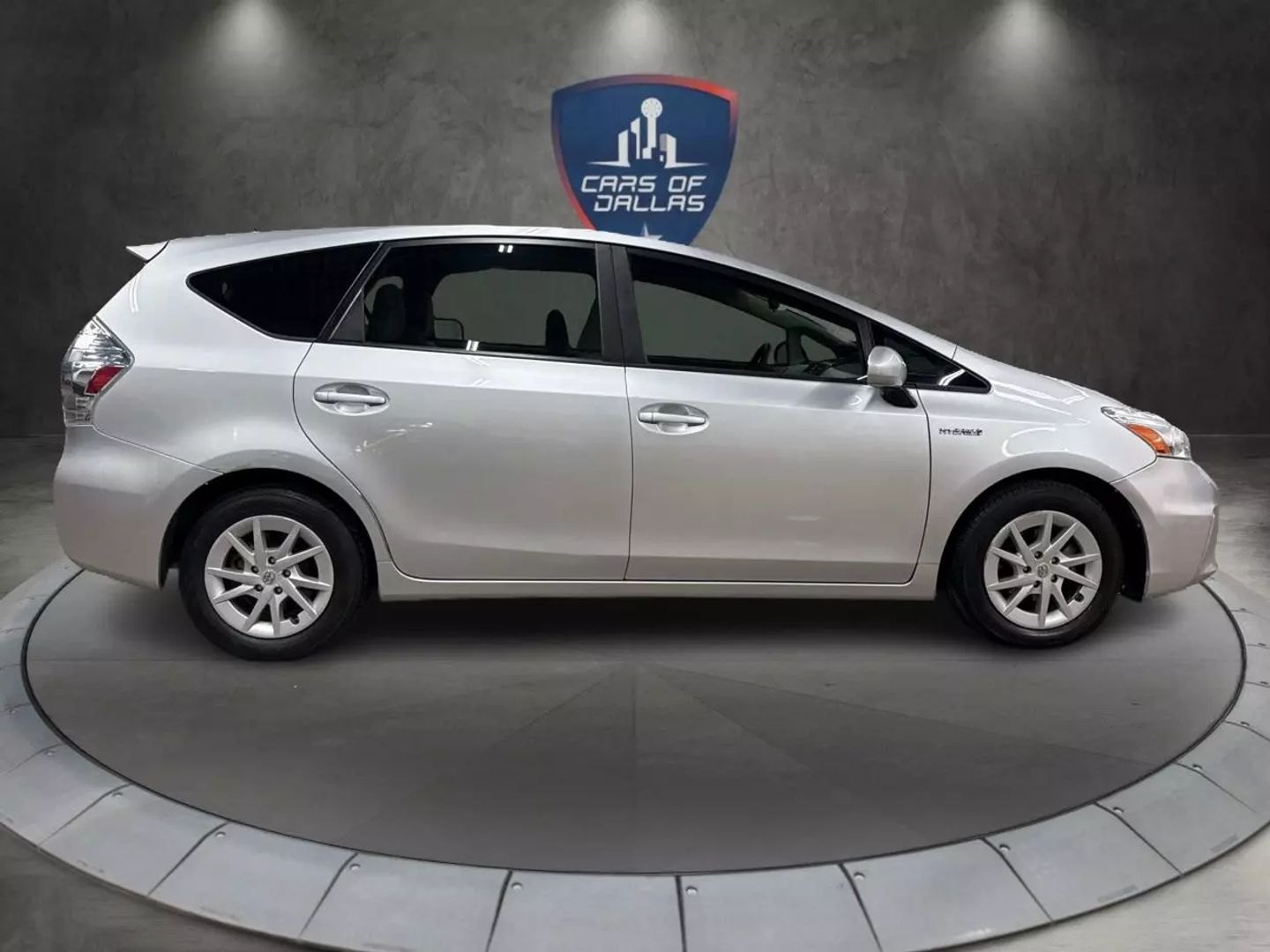 2012 Toyota Prius V - Image 6