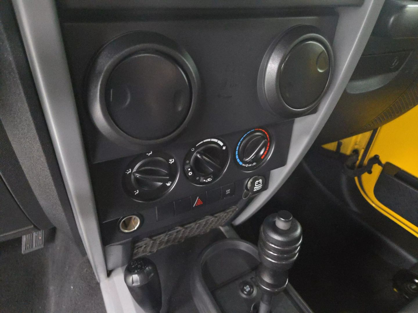 2009 Jeep Wrangler - Image 31