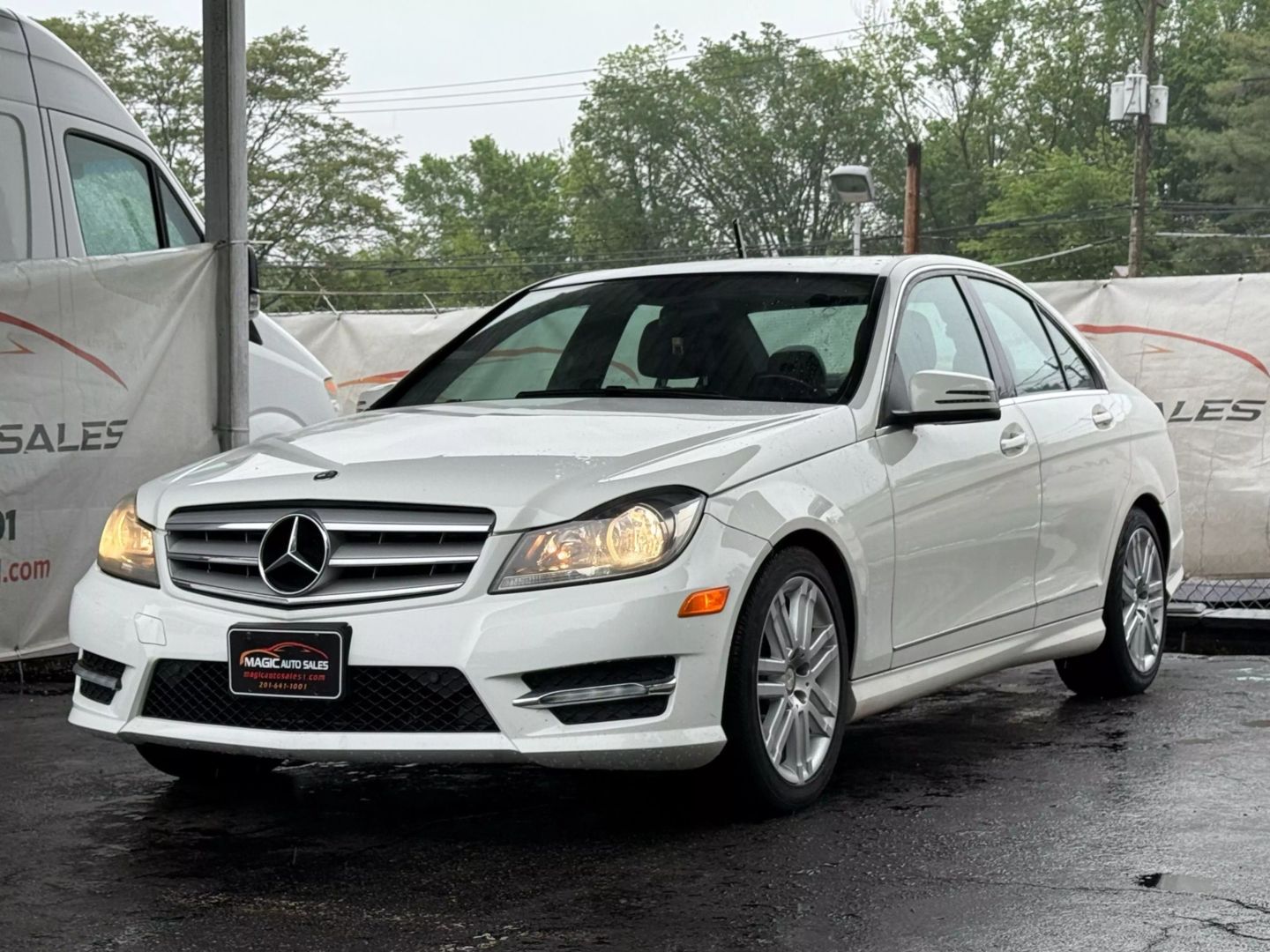 2013 Mercedes-benz C-class - Image 3