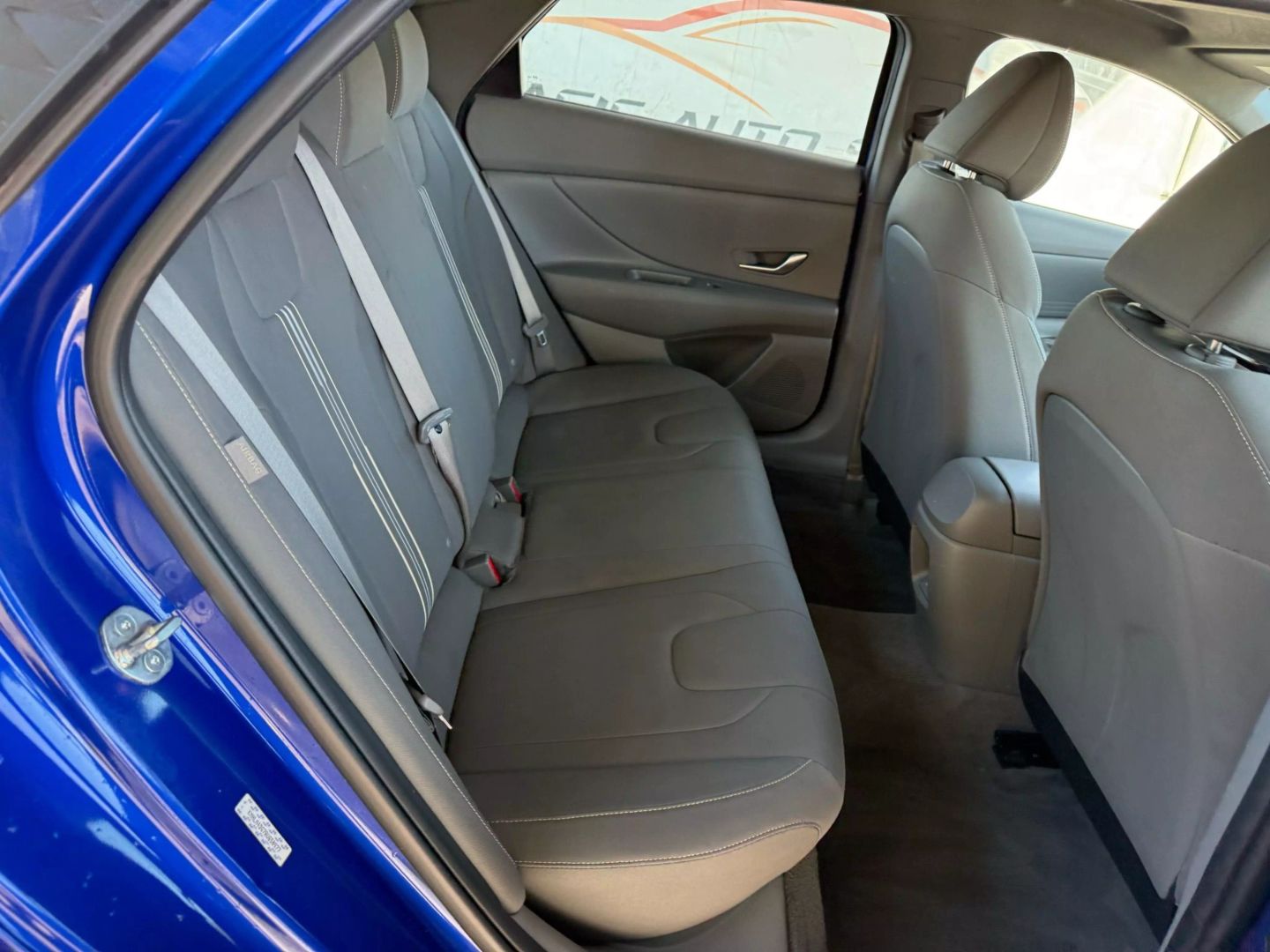 2024 Hyundai Elantra - Image 22