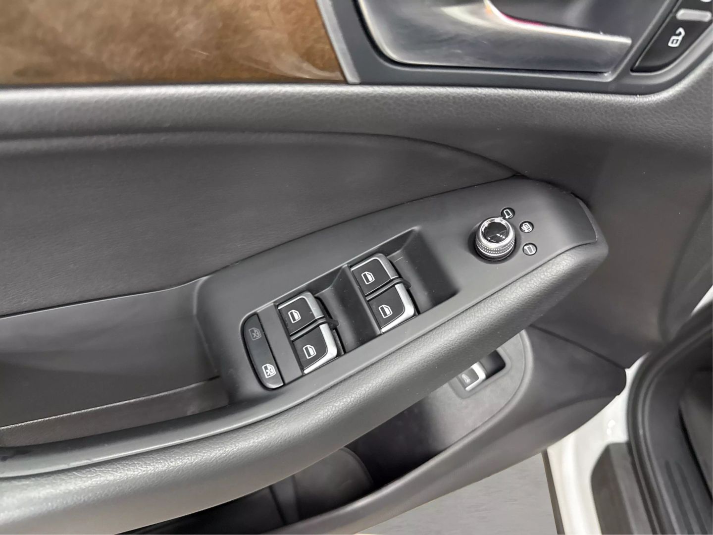 2016 Audi Q5 - Image 25