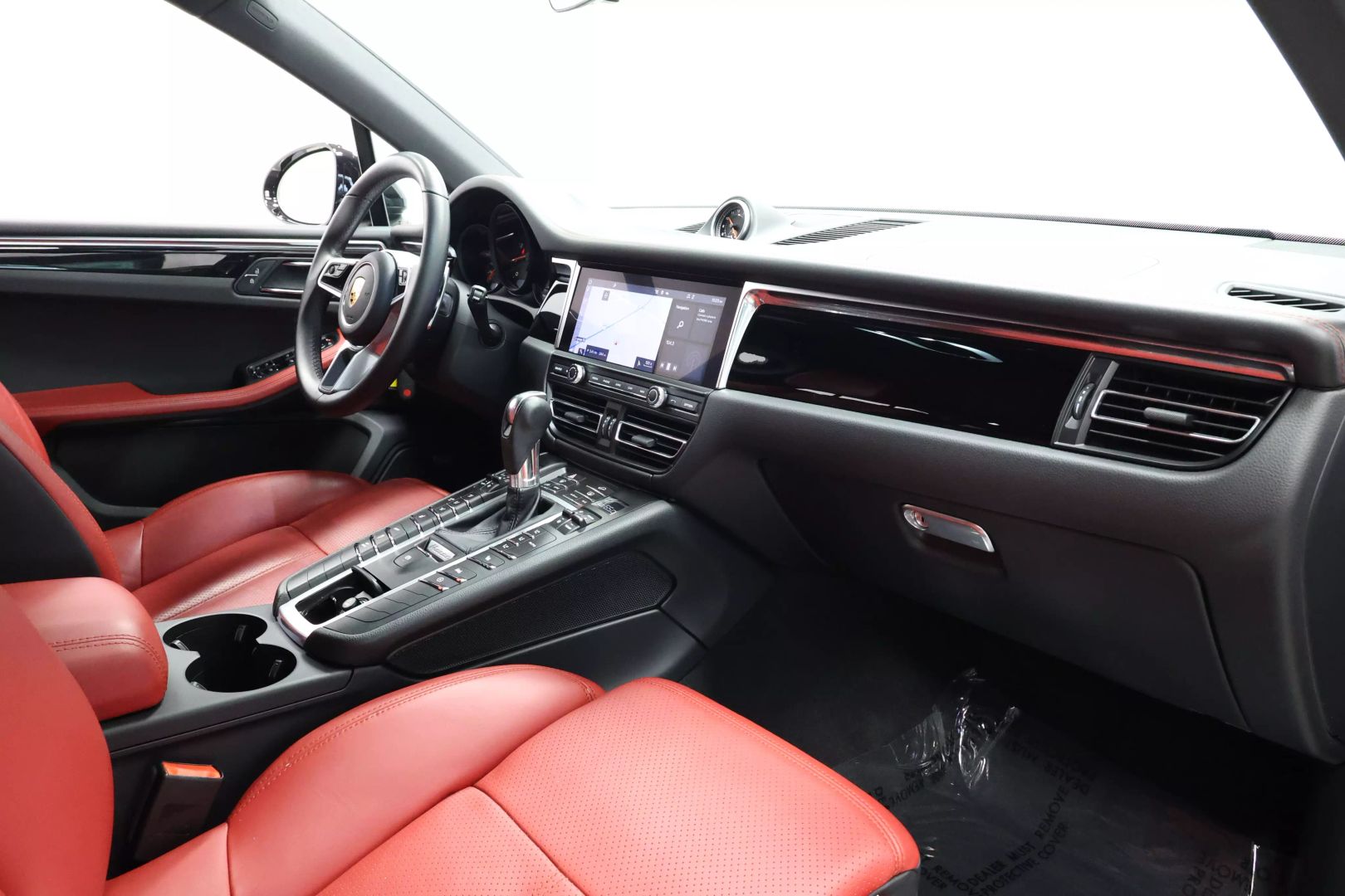 2021 Porsche Macan - Image 89