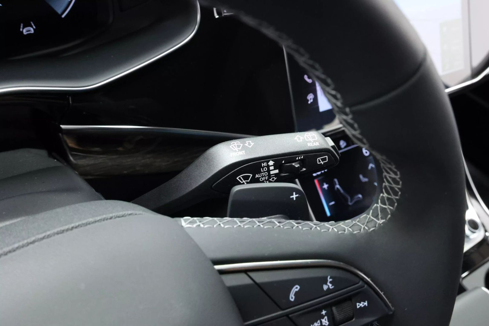 2025 Audi Q8 - Image 27