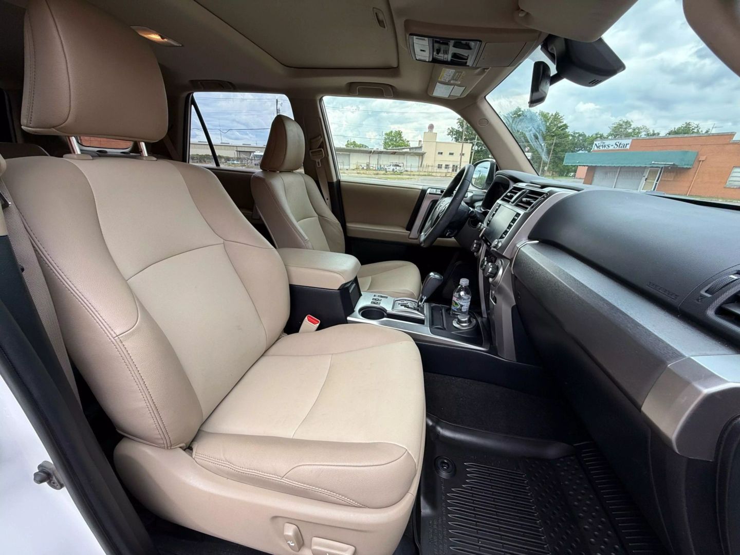 2020 Toyota 4runner - Image 18