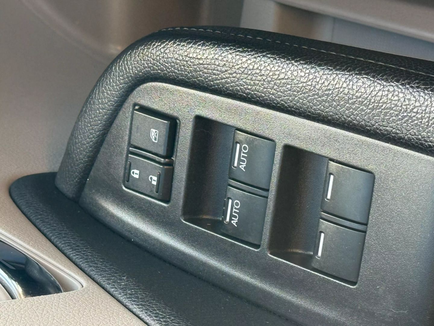 2017 Honda Pilot - Image 45