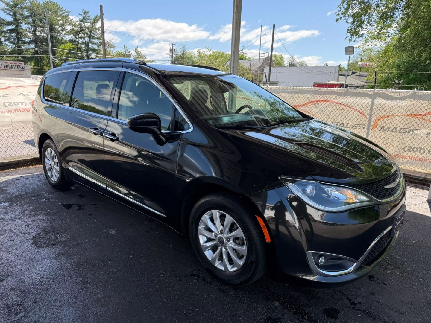 2018 Chrysler Pacifica - Image 7
